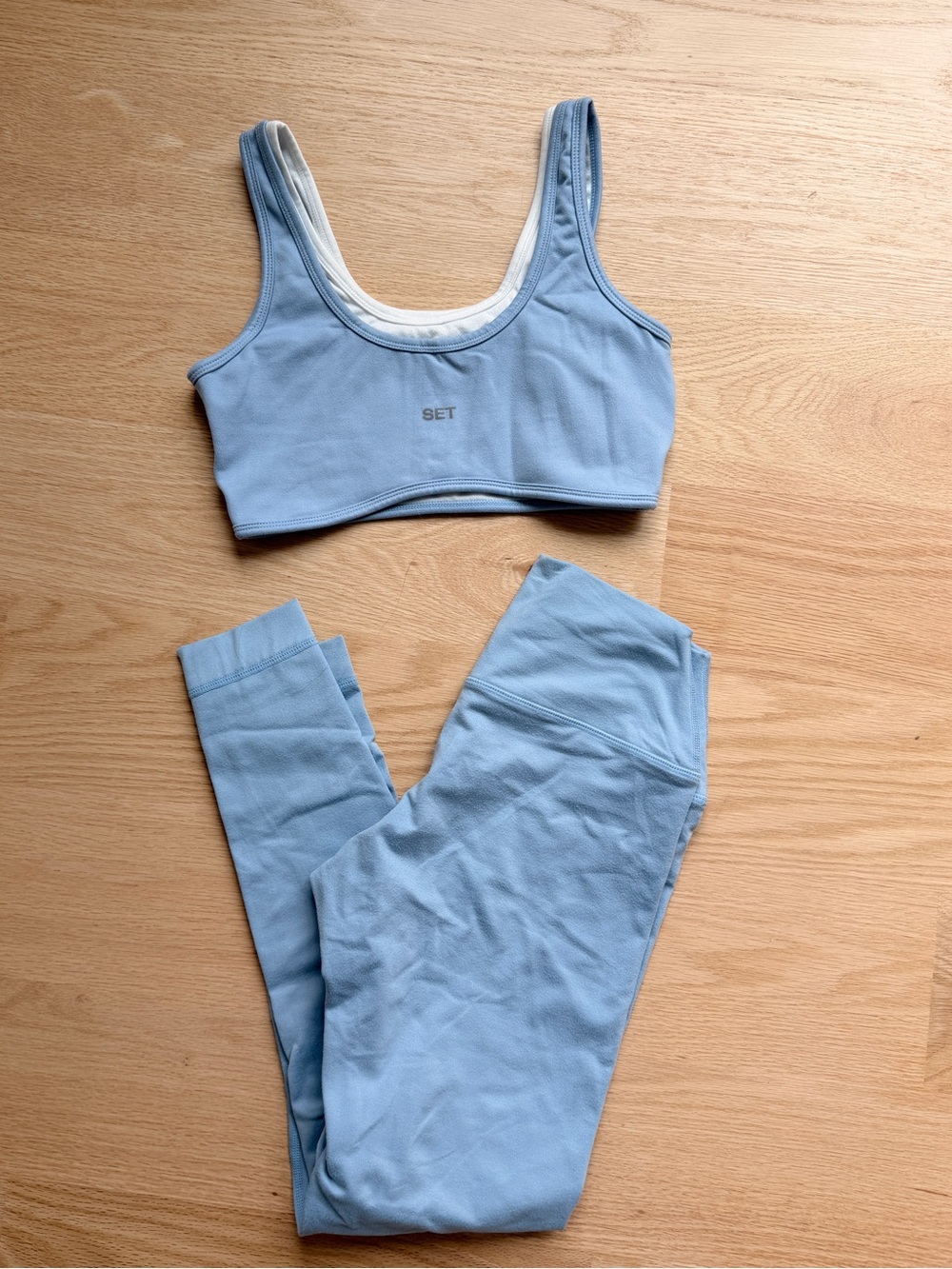 SET ACTIVE formcloud layered bra & legging set - Picture 2 of 4
